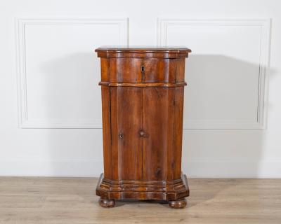 Elegant Venetian Urn Shaped Bedside Cabinet with Kneeler Mid 18th Century