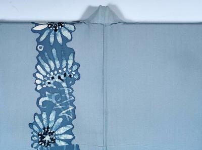 Elegant Vintage Japanese Silk Kimono with Shibori Band Design
