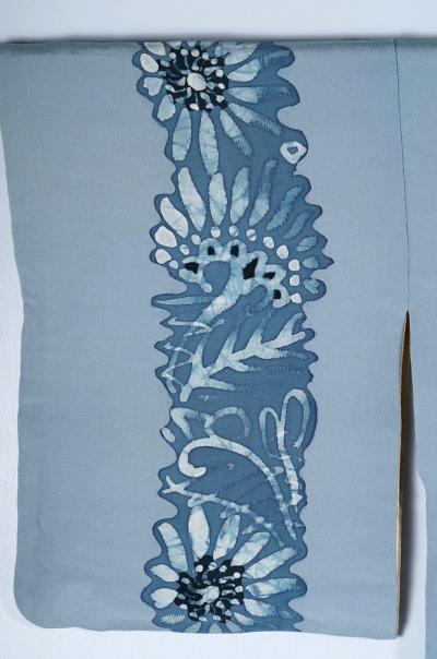 Elegant Vintage Japanese Silk Kimono with Shibori Band Design