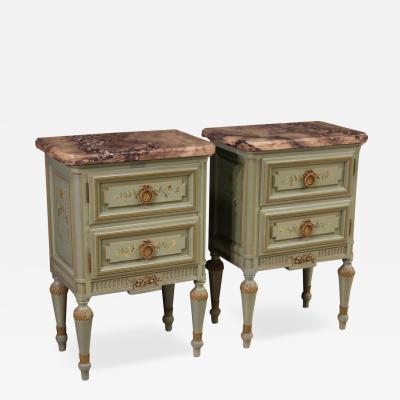 Elegant pair of 20th century lacquered bedside tables