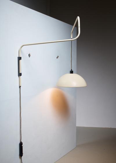 Elio Martinelli Elio Martinelli Swiveling Height Adjustable Wall Lamp 1960s