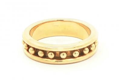 Elizabeth Locke Elizabeth Locke 19kt Granulated Stack Ring