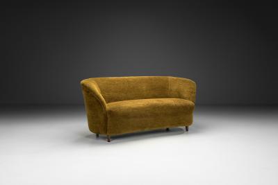 Elna Kiljander Rounded Sofa by Elna Kiljander for Mobilia Finland 1930s