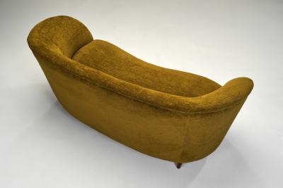 Elna Kiljander Rounded Sofa by Elna Kiljander for Mobilia Finland 1930s