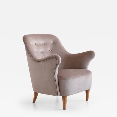 Elsa Gullberg Elsa Gullberg Armchair in Taupe Velvet and Elm Sweden Late 1930s