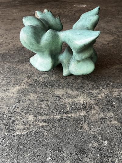 Emilio Flores AVE DE PRESA bronze sculpture