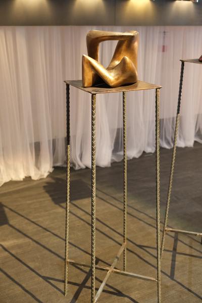 Emilio Flores OLA TECHADA bronze sculpture