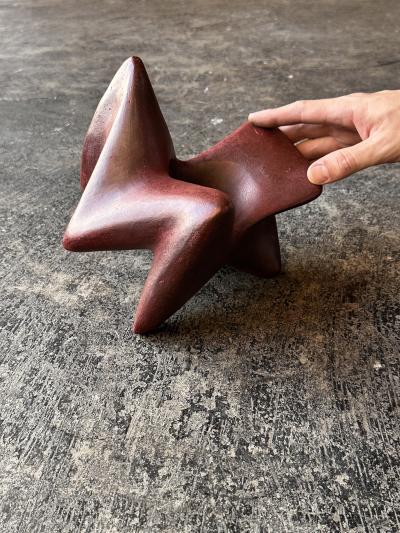 Emilio Flores T NEL ONDULADO bronze sculpture