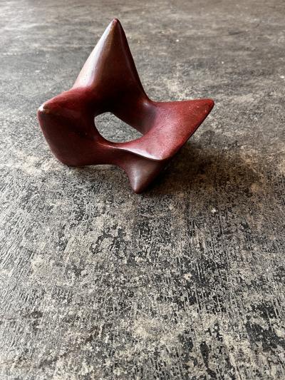 Emilio Flores T NEL ONDULADO bronze sculpture