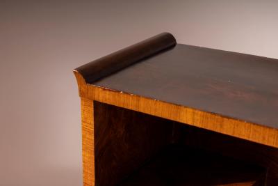 Emilio Lancia Emilio Lancia display cabinet in walnut and walnut burl Italy 1930s