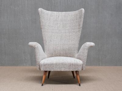 Emilio Sala e Giorgio Madini Sala Madini Emilio Sala Giorgio Madini Wing Chair in Nobilis Tweed Walnut Italy 1950s