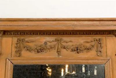 English 1780s Georgian Period Pine Mirror with Original Glass and Carved Swags