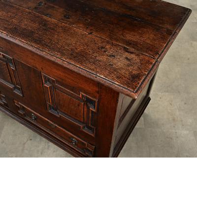 English 18th Century Oak Mule Chest