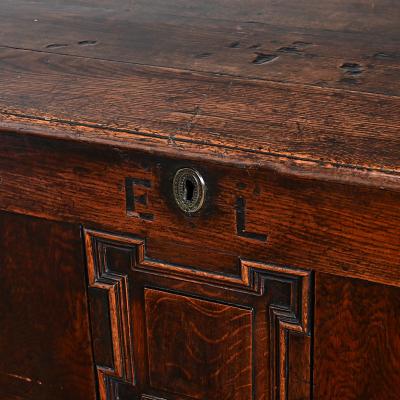English 18th Century Oak Mule Chest