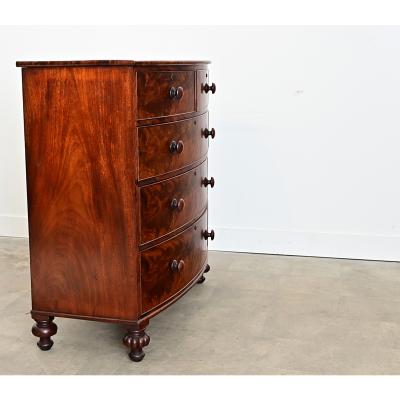 English 19th Century Mahogany Bowfront Chest of Drawers