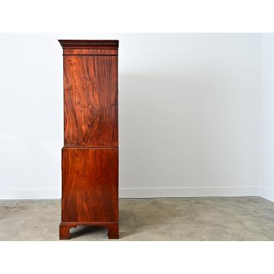 English 19th Century Mahogany Chest on Chest
