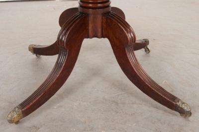 English 19th Century Mahogany Tilt Top Center Table