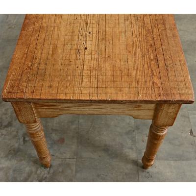 English 19th Century Pine Coffee Table