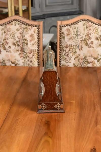 English 19th Century Victorian Locking Tantalus with Three Cut Glass Decanters