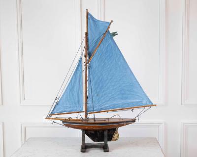 English 20th Century Carved Wood Gaff Cutter Pond Yacht