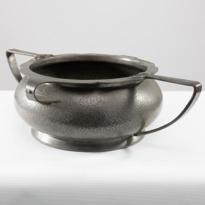 English Art Deco Hand hammered Fruit Bowl or Centrepiece with Extending Handles