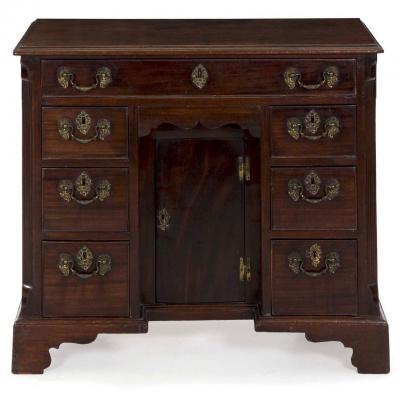 English Chippendale Mahogany Kneehole Desk