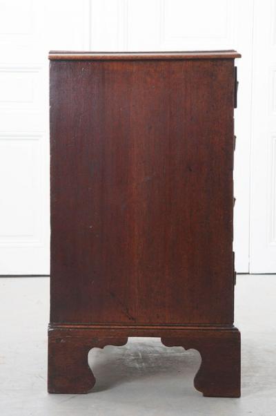 English Early 19th Century Mahogany Chest of Drawers