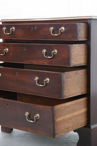 English Early 19th Century Mahogany Chest of Drawers