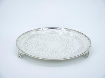 English Elkingtons Silver Plated Round Shape Interior Decorated Serving Tray