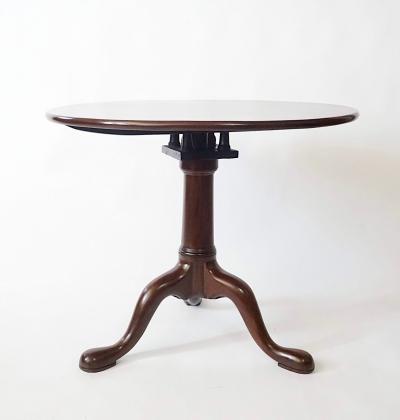 English George II Solid Mahogany Pillar and Claw Tilt Top Table circa 1740