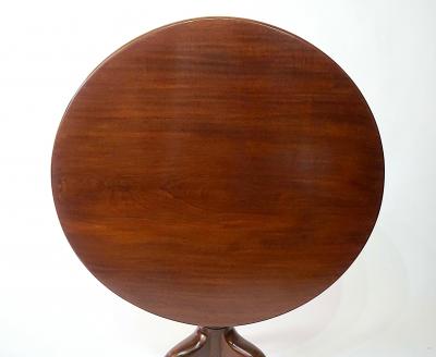 English George II Solid Mahogany Pillar and Claw Tilt Top Table circa 1740