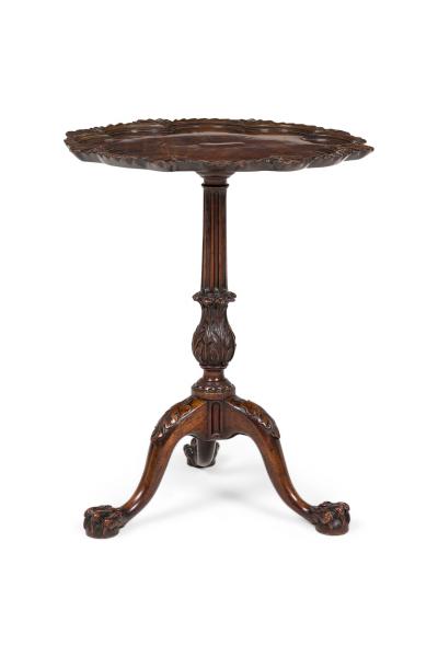 English George II Style Pie Crust Pedestal Side Table