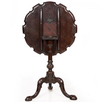 English George III Carved Mahogany Pie Crust Tilt Top Table ca 1780