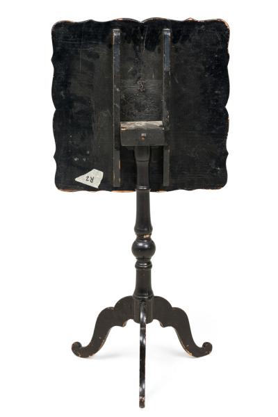 English George III Japanned Pastoral Scene Tilt Top End Side Table