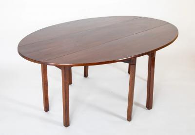 English George III Six Leg Mahogany Hunt Table