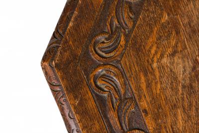 English Jacobean Style Carved Spiral Turned Leg Octagonal Occasional Side Tabl