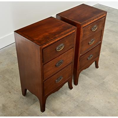English Pair of Federal style Mahogany Bedside Tables