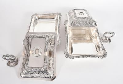English Pair of Silver Plated Tableware Serving Dishes