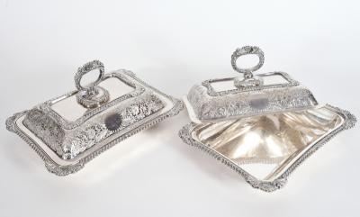 English Pair of Silver Plated Tableware Serving Dishes