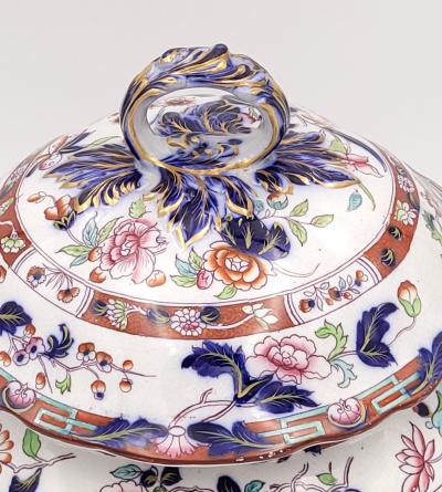 English Porcelain Tureen Imari Style Early Victorian