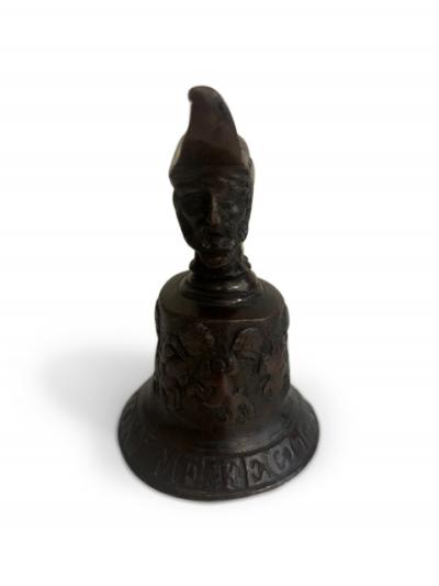 English Renaissance bornze town crier bell with cavalier head