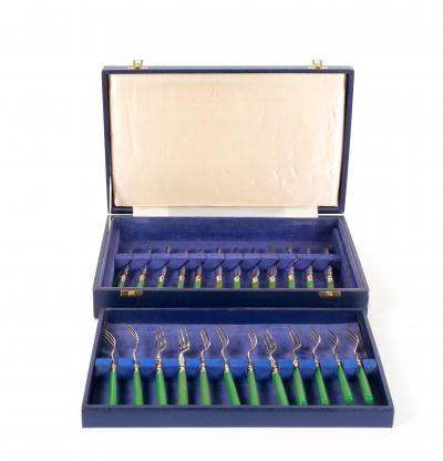 English Sheffield Fish Cutlery Service Green Handles in Original Fitted Box