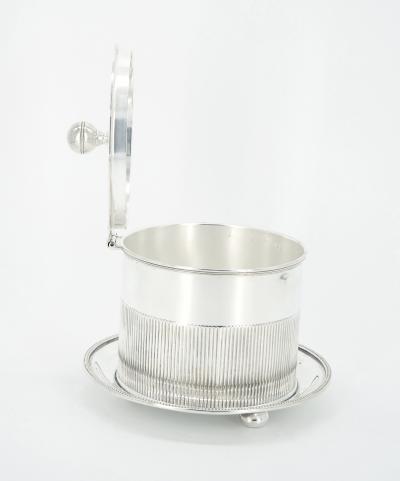 English Sheffield Silver Plate Covered Round Shape Tea Caddy