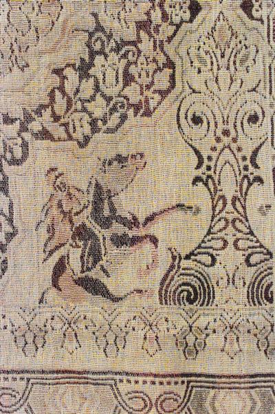 English Victorian Beige Patterned Table Cover