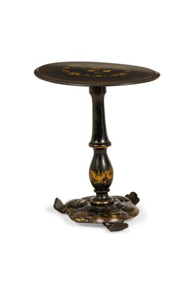 English Victorian Gilt Painted and Lacquered Oval Top End Side Table