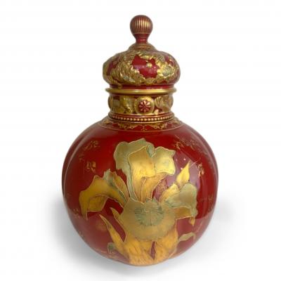 English Victorian Royal Crown Darby red porcelain spherical shaped cover urn