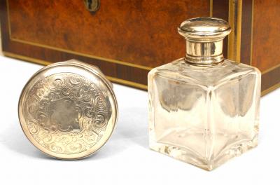 English Victorian Wanlnut and Rosewood Makeup Travel Case