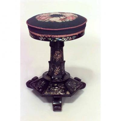 English Victorian papier mach pearl inlaid black lacquered round swivel stool