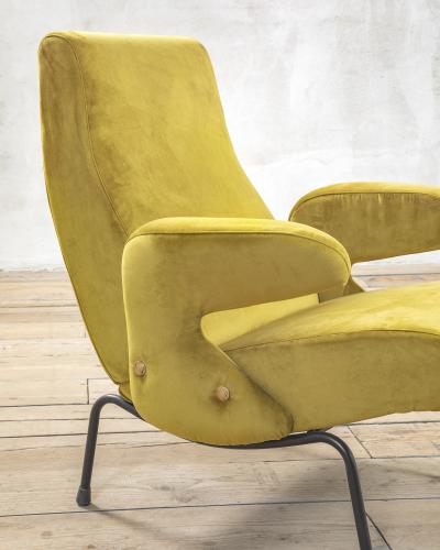 Erberto Carboni Erberto Carboni Pair of Armchairs mod Delfino