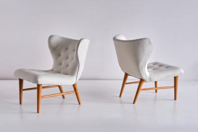 Eric Bertil Karl n Eric Bertil Karl n Pair of Lounge Chairs in Ivory Linen and Elm Sweden 1940s